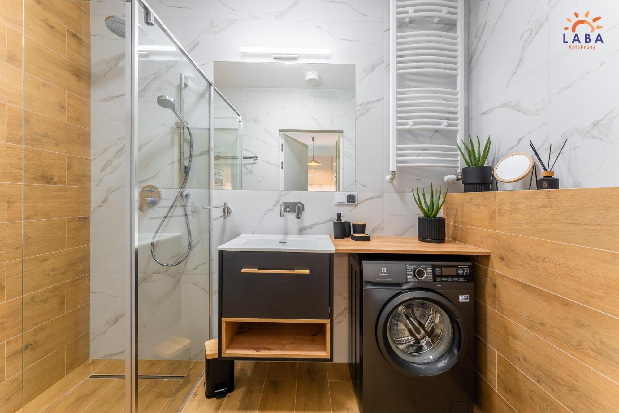 Laba Kolobrzeg Apartamenty Kollataja Z Parkingiem 외부 사진