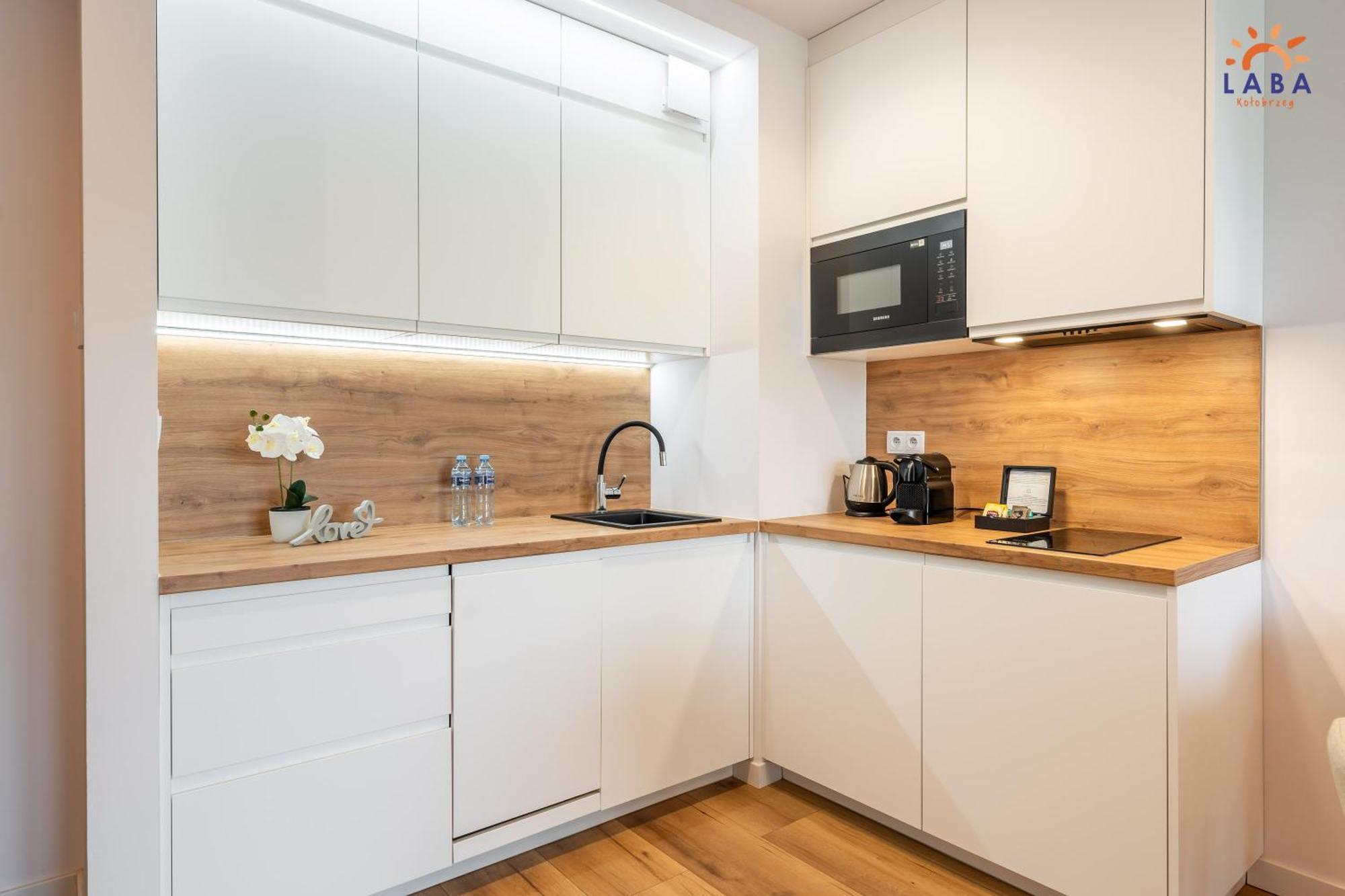 Laba Kolobrzeg Apartamenty Kollataja Z Parkingiem 외부 사진