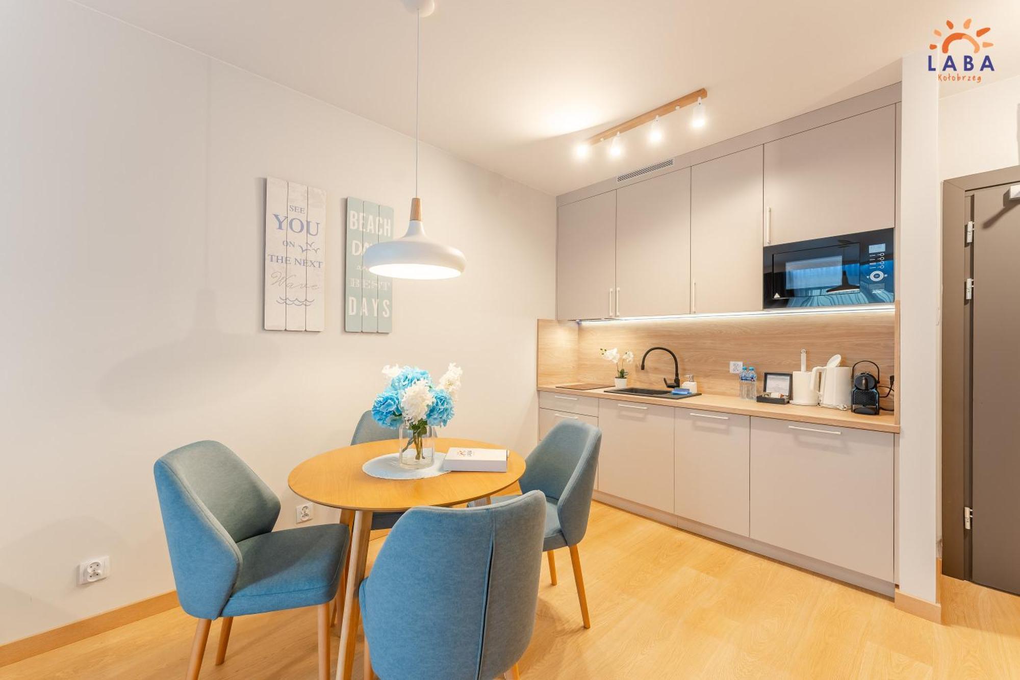 Laba Kolobrzeg Apartamenty Kollataja Z Parkingiem 외부 사진