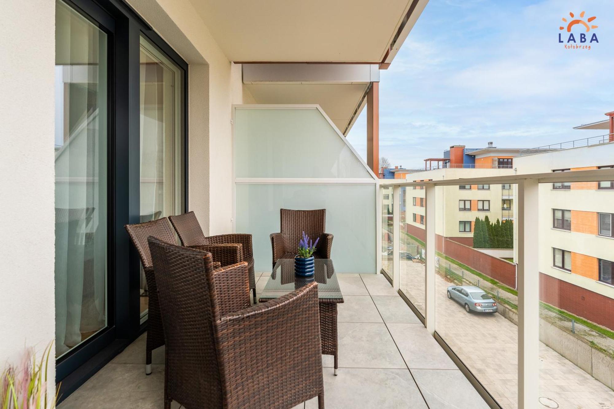 Laba Kolobrzeg Apartamenty Kollataja Z Parkingiem 외부 사진